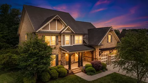 8381 Georgetown Bay Dr, Ooltewah, TN 37363
