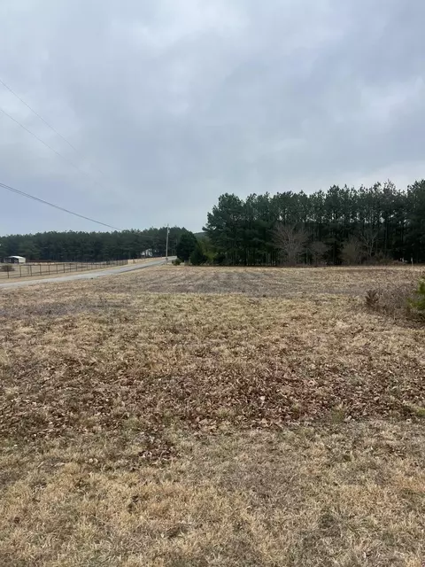 280 Stewart Rd, Graysville, TN 37338
