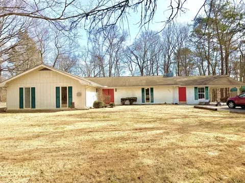 1015 Long Mill Rd, Athens, TN 37303