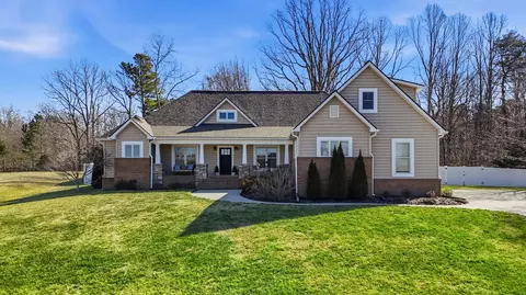 293 Covenant Dr NE, Cleveland, TN 37323