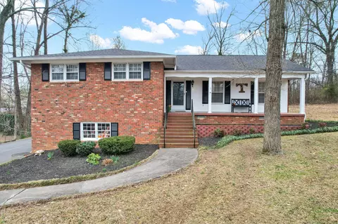 2112 Oakland Dr NW, Cleveland, TN 37311
