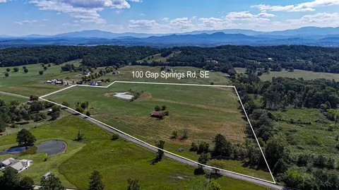 1 Gap Springs Road Southeast, Old Fort, TN 37362