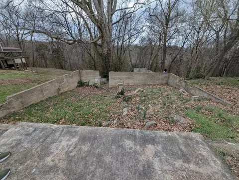 212 Bluff St, Mcminnville, TN 37110