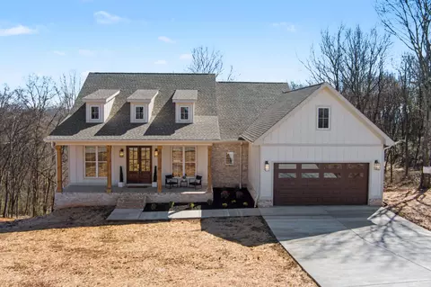 6514 Fairview Rd, Hixson, TN 37343