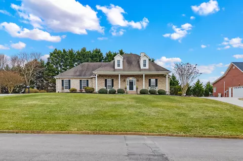 508 Lynnwood Dr, Athens, TN 37303