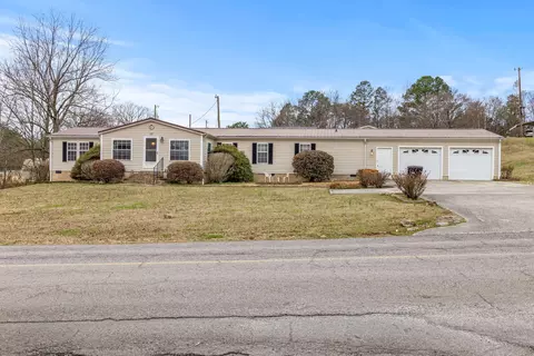 632 Athens Pike, Etowah, TN 37331