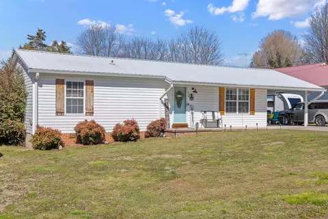 906 Boaz St, Athens, TN 37303
