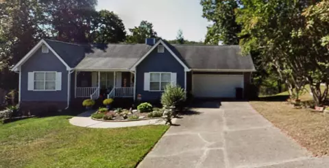 6015 Parsons Pond Dr, Ooltewah, TN 37363