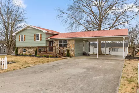 302 Locust St, Englewood, TN 37329