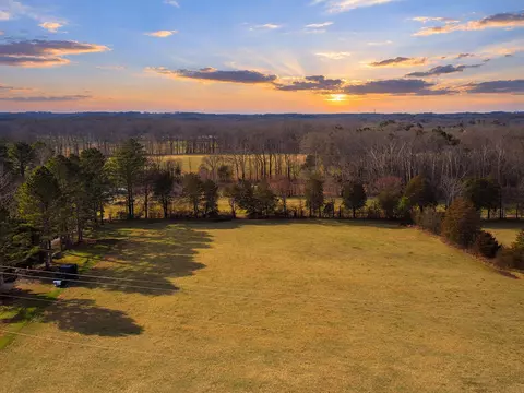 3180 Spring Place Rd SE, Cleveland, TN 37323