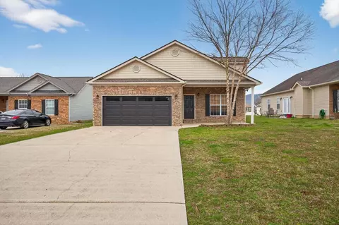 8279 Bluegill Cir, Ooltewah, TN 37363