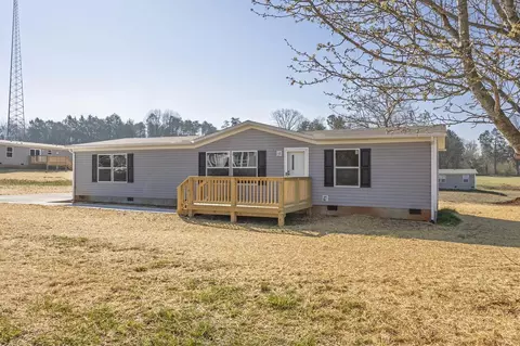 166 Meadow Lawn Dr, Englewood, TN 37329