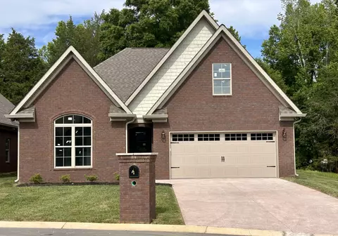 222 Lake View Pt, Englewood, TN 37329