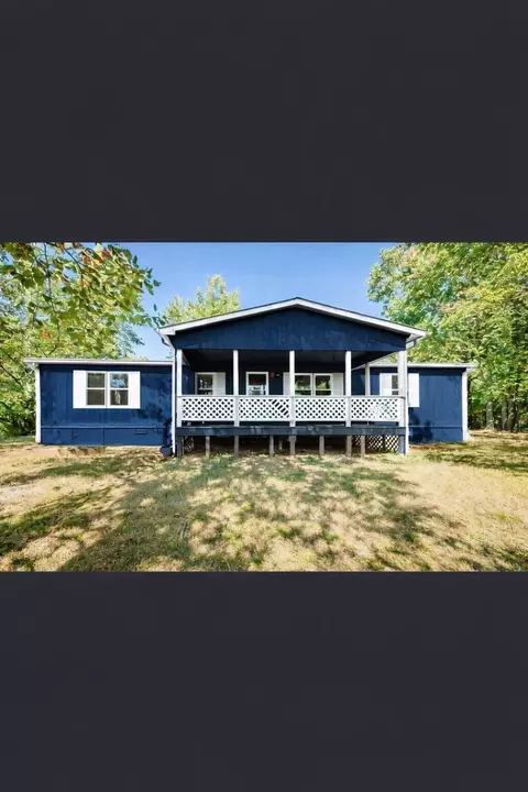 566 Old Spencer Rd, Pikeville, TN 37367