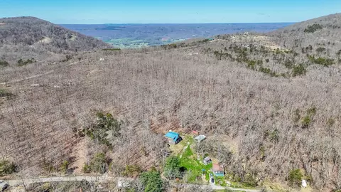 245 Raenne Dr, Spring City, TN 37381