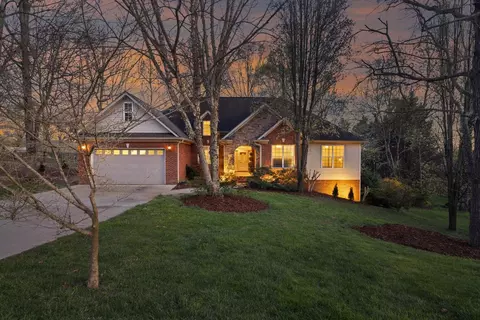 7187 Homestead Cir, Hixson, TN 37343