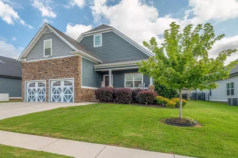 7925 Frostwood Ln, Ooltewah, TN 37363