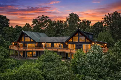 1750 Hiwassee Rd, Sweetwater, TN 37874