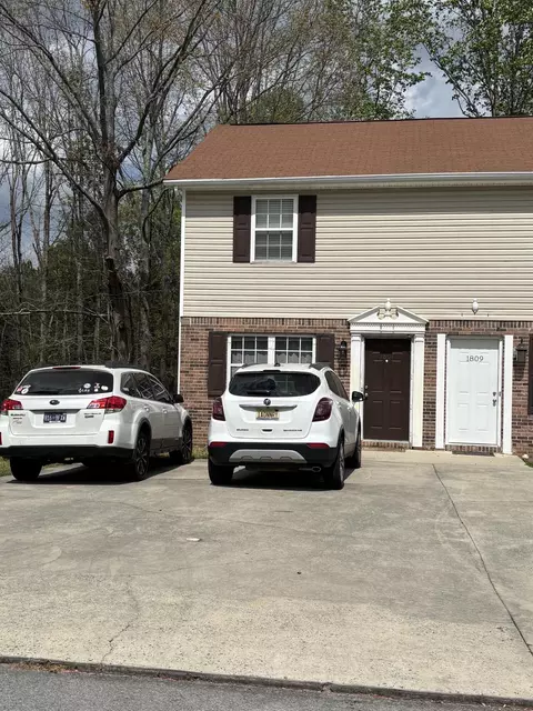 1807 Weeks Crest Cir NE, Cleveland, TN 37312