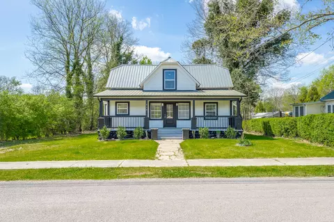 213 Southern College St, Graysville, TN 37338