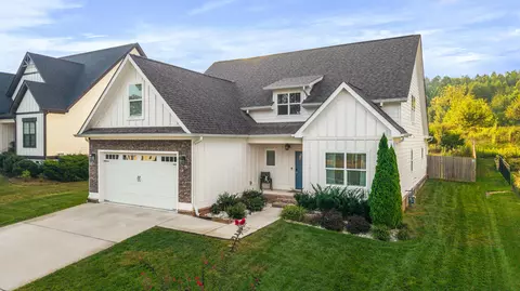 4909 Grove Park Dr NW, Cleveland, TN 37312