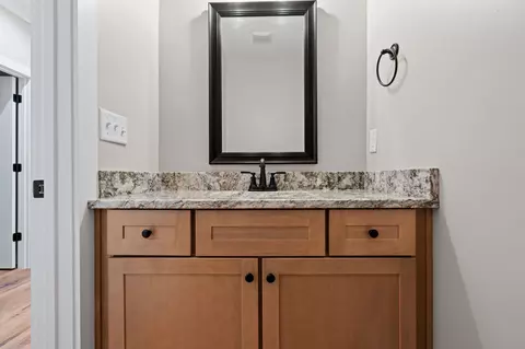 Bath - 211 Mountain View Cir, Ocoee, TN 37361 photo 5 of 5