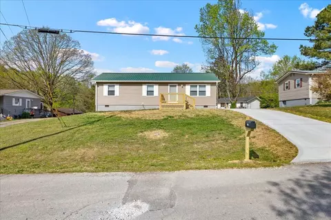 400 N Iowa Ave, Etowah, TN 37331