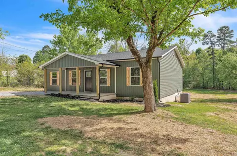 320 Old Fort Rd, Old Fort, TN 37362
