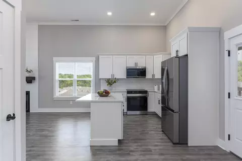 Kitchen - 2153 Old Federal Rd, Ocoee, TN 37361 photo 5 of 5