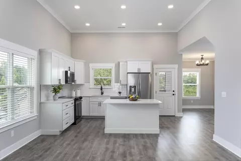 Kitchen - 2153 Old Federal Rd, Ocoee, TN 37361 photo 1 of 5