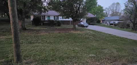 806 Bennett St, Sweetwater, TN 37874