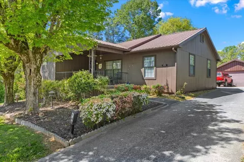 106 Hammonds Rd, Athens, TN 37303