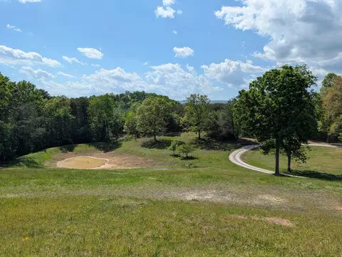 135 Garren Hart Ln, Spring City, TN 37381