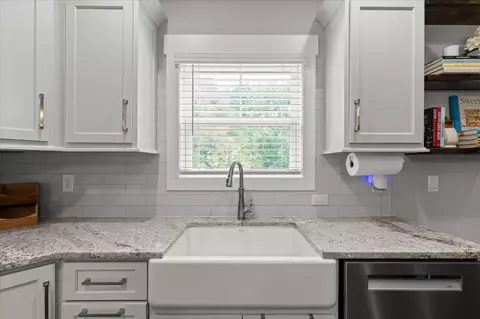 Kitchen - 3280 Gavin Way, Apison, TN 37302 photo 6 of 6