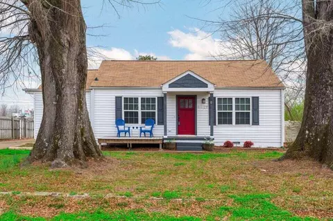 6627 Hilton Dr, Chattanooga, TN 37412