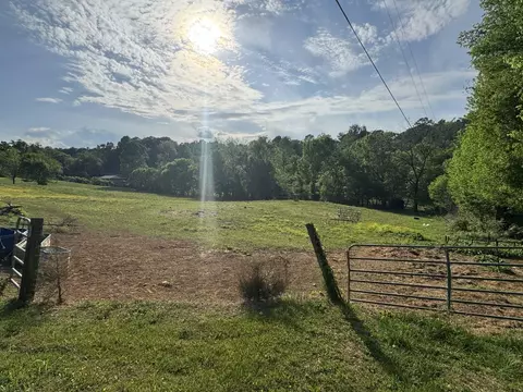 644 Southard St, Tellico Plains, TN 37385