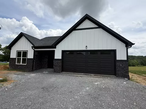 358 Benton Station Rd, Benton, TN 37307
