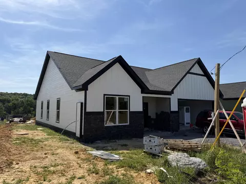 358 Benton Station Rd, Benton, TN 37307