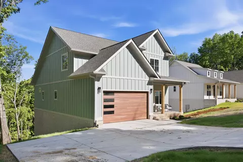 6516 Fairview Rd, Hixson, TN 37343