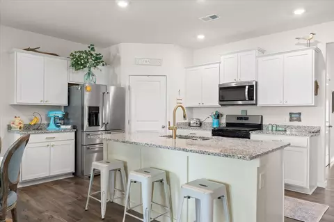 Kitchen - 5697 Prickly Loop, Ooltewah, TN 37363 photo 1 of 4