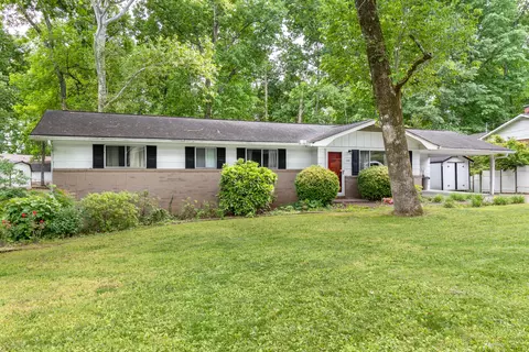 1109 Peerless Dr NW, Cleveland, TN 37312