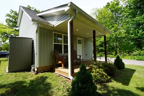 411 Barpen St NW, Cleveland, TN 37312