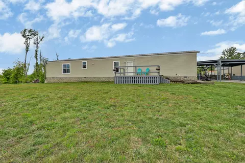 2930 Doc Loy Rd, Grandview, TN 37337