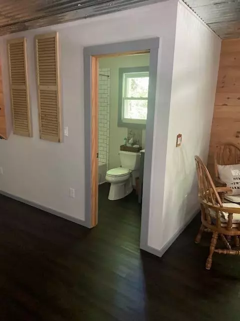 Bath - 102 Lexie Ln, Ocoee, TN 37361 photo 6 of 8