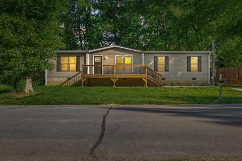 403 W Bank St, Athens, TN 37303