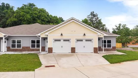 4470 Keith St NW, Cleveland, TN 37312
