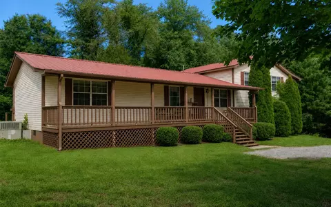 275 Spring Creek Rd, Delano, TN 37325