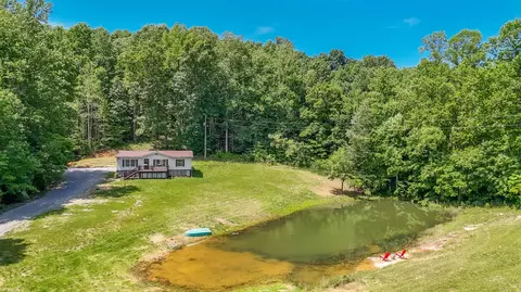 2479 Shut In Gap Rd, Spring City, TN 37381