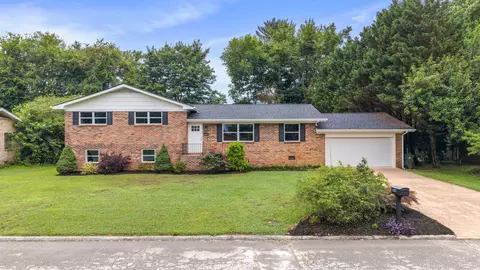 2307 Brookhaven Cir, Chattanooga, TN 37421