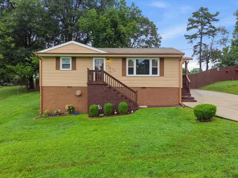 3803 Altamira Dr, Chattanooga, TN 37412